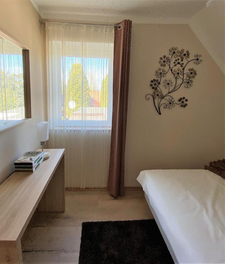 Otium Wellness Apartmanház Balatonakarattya Exterior foto