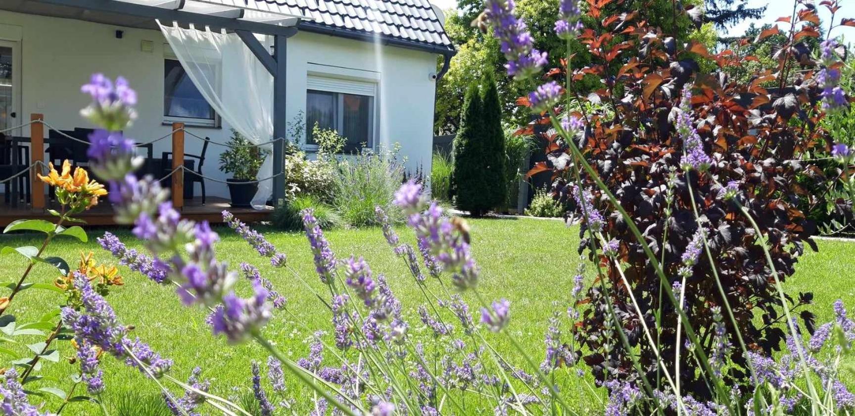 Otium Wellness Apartmanház Balatonakarattya Exterior foto
